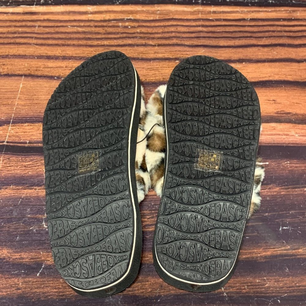 Fuzzy Leopard Slides Size 8.5 - Picture 8 of 8